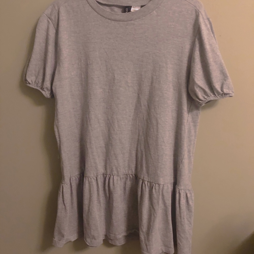 H&M Grey T-shirt dress with puffy sleeves